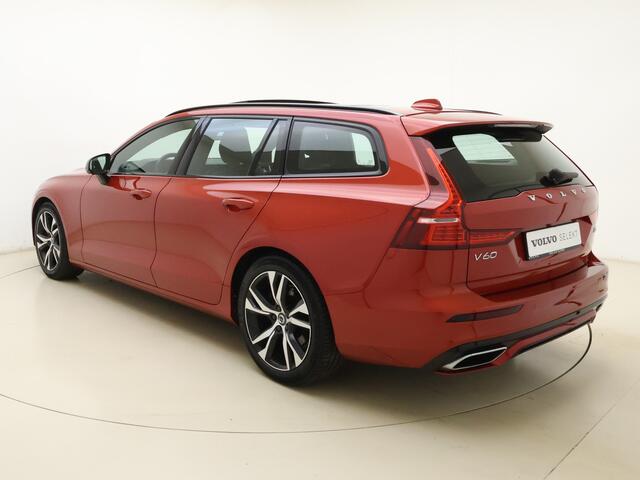 Volvo V60 B3 R-Design | Schuif/Kantel dak | Memory seats | Trekhaak | Stoel/stuur verwarming | Harmon Kardon audio |