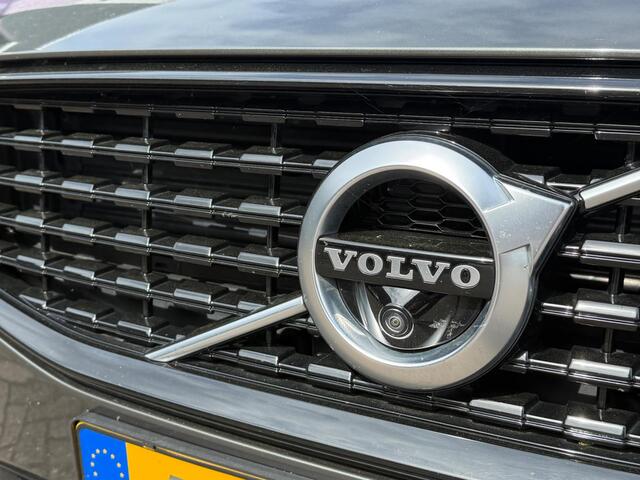 Volvo V60 2.0 T8 Recharge AWD R-Design | Trekhaak | Panoramadak | BLIS | Power seat | Harman/Kardon | 360° Camera | Stoel/stuur verwarming | Parkeersensoren V+A | Keyless entry/start |