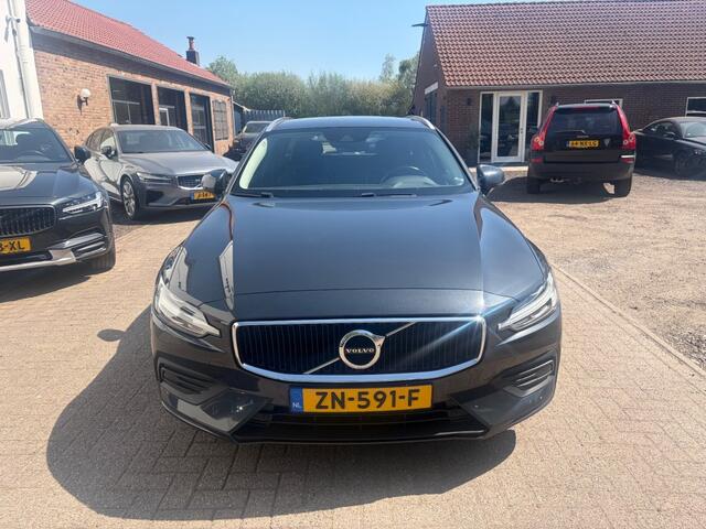 Volvo V60 T4 Momentum Pro Leder Camera