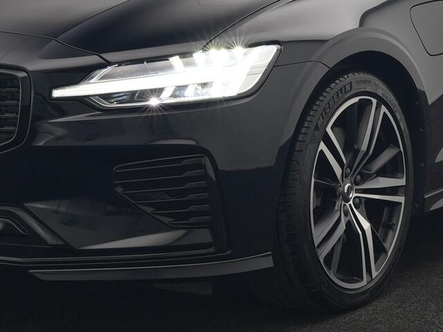 Volvo V60 T6 Recharge AWD R-Design LONG RANGE PHEV 350pk Dealer O.H. | Panodak | Camera | Harman / Kardon | Lederen Sportstoelen Memory & Verwarmd | Apple Carplay | Keyless | Stuur Verwarmd | Navigatie | DAB | 19"L.M | Plug In Hybrid |