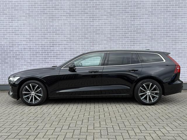 Volvo V60 2.0 B3 Momentum Business | Adaptieve Cruise Control | Parkeercamera | Harman Kardon Audio | Apple CarPlay & Android Auto | Donker Getint Glas | 18" Lichtmetalen Velgen |