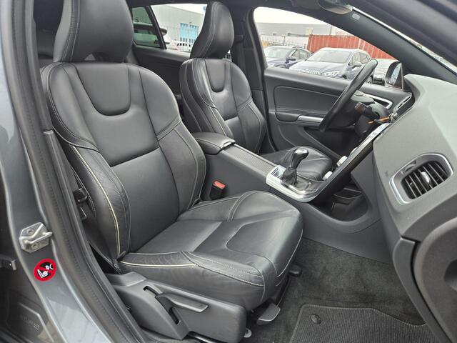 Volvo V60 2.0 T4 Business Sport R design NL-AUTO | PANODAK | LEDER | CAMERA | TREKHAAK