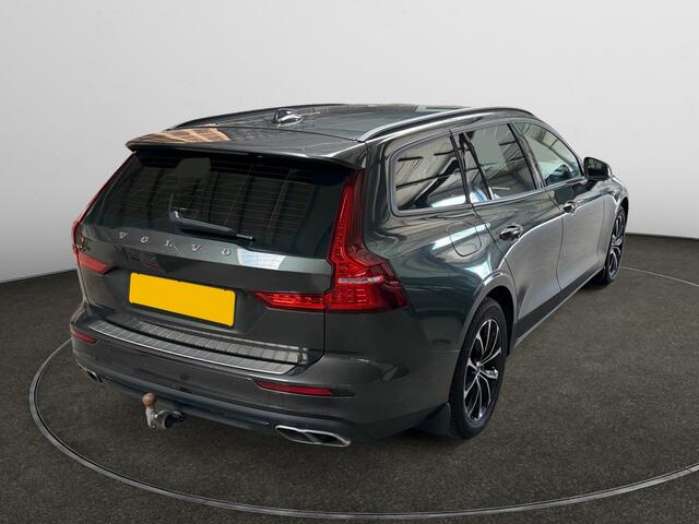 Volvo V60 2.0 B3 Momentum Aut- Leder Interieur, Elek Trekhaak, Stuur/Stoelverwarming, Camera Carplay