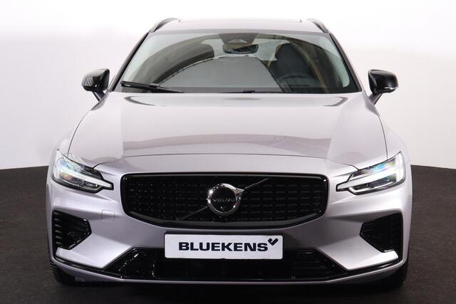 Volvo V60 T6 Recharge AWD Plus Dark - Panorama/schuifdak - IntelliSafe Assist & Surround - 360º Camera - Harman/Kardon audio - Verwarmde voorstoelen, stuur & achterbank - Parkeersensoren voor & achter - Elektr. bedienb. voorstoelen met geheugen - Head up display -