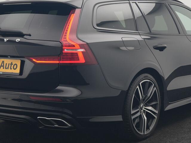 Volvo V60 T8 Twin Engine AWD R-Design PHEV 390pk Dealer O.H. | Trekhaak Af Fabriek | Panodak | Head Up | Harman / Kardon | Camera | Lederen Sportstoelen Memory & Verwarmd | Apple Carplay | Stuur Verwarmd | Navigatie | DAB | Plug In Hybrid |