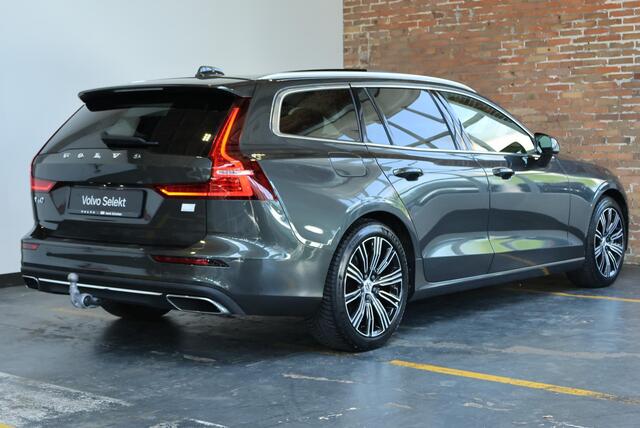 Volvo V60 T8 Recharge AWD Inscription | Semi-Electrische Wegklapbare Trekhaak | Panoramadak | Verwarmbare voorstoelen en stuurwiel | Adaptieve cruise control | Apple carplay/Android auto | Keyless Entree | Parkeer sensoren voor + achter | Parkeercamera