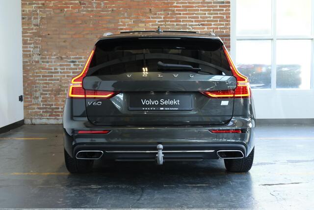 Volvo V60 T8 Recharge AWD Inscription | Semi-Electrische Wegklapbare Trekhaak | Panoramadak | Verwarmbare voorstoelen en stuurwiel | Adaptieve cruise control | Apple carplay/Android auto | Keyless Entree | Parkeer sensoren voor + achter | Parkeercamera