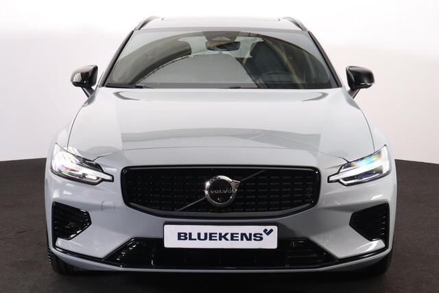 Volvo V60 T6 Recharge AWD Plus Dark - Panorama/schuifdak - IntelliSafe Assist & Surround - 360º Camera - Harman/Kardon audio - Verwarmde voorstoelen, stuur & achterbank - Parkeersensoren voor & achter - Elektr. bedienb. voorstoelen met geheugen - Head up display -
