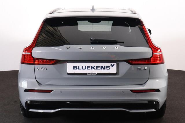 Volvo V60 T6 Recharge AWD Plus Dark - Panorama/schuifdak - IntelliSafe Assist & Surround - 360º Camera - Harman/Kardon audio - Verwarmde voorstoelen, stuur & achterbank - Parkeersensoren voor & achter - Elektr. bedienb. voorstoelen met geheugen - Head up display -