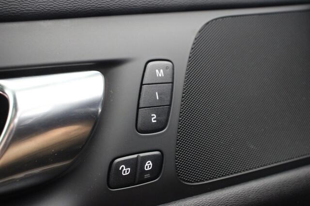 Volvo V60 2.0 B3 Inscription Automaat - Carplay, Panorama, Leer, Memory, Trekhaak