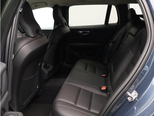Volvo V60 2.0 B4 Inscription / 360 camera / Harman Kardon / Elek. verstelbare stoelen / Stoel+Stuurverwarming / Lederen Bekleding / Keyless / BLIS /