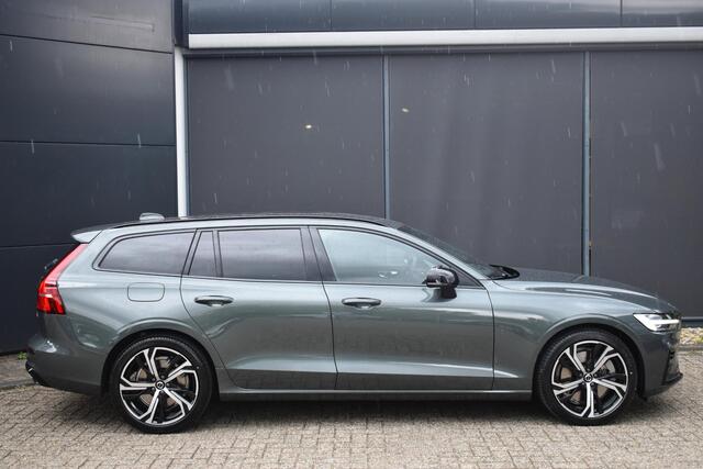 Volvo V60 T6 Plug-in hybrid AWD Plus Dark | Harman Kardon Premium sound | Google Navigatie | BLIS | Adaptieve Cruise Control | Pilot Assist | Stuur-/Stoelverwarming | Elektrisch verstelbare stoelen voor met memory | Parkeercamera | 19 inch Lichtmetalen velgen |