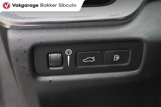 Volvo V60 2.0 T8 Twin Engine AWD Inscription PANORAMADAK LEER 19 INCH