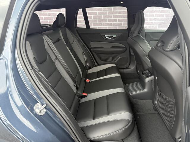 Volvo V60 2.0 T6 Plug-in hybrid AWD Ultra Dark | Sportstoelen| SOH 100%| Schuif-/Kantel dak | Full-LED | Adaptieve Cruise Control | Head-Up Display | Stoelverwarming Voor en Achter | 19" | Getint Glas | Harman Kardon Audio | BLIS |