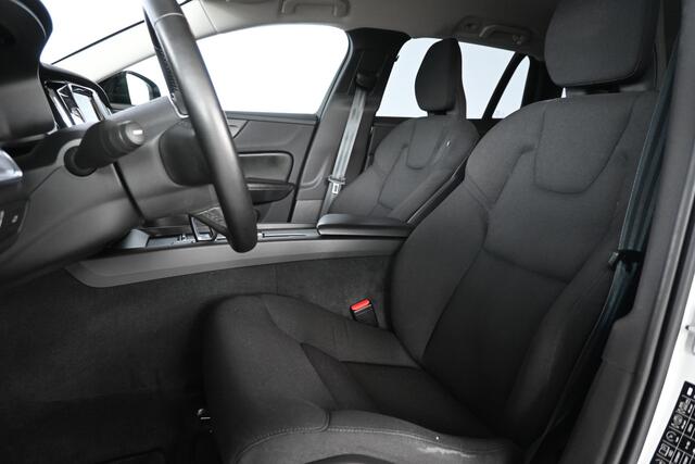 Volvo V60 2.0 B3 Advantage Sport Pack Navigatie Stuur/Stoelverwarming Carplay Dealer Onderhouden! Inruil Mogelijk!