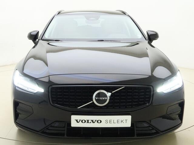 Volvo V60 B4 198PK Automaat Plus Dark / Standkachel / Stoel/- stuurverwarming / Keyles entry / Trekhaak / Camera /