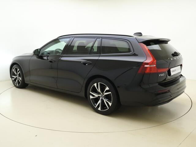 Volvo V60 B4 198PK Automaat Plus Dark / Standkachel / Stoel/- stuurverwarming / Keyles entry / Trekhaak / Camera /