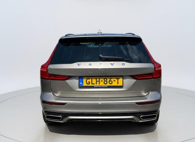 Volvo V60 2.0 B4 PLUS DARK, Leder, Lane, LED, ACC