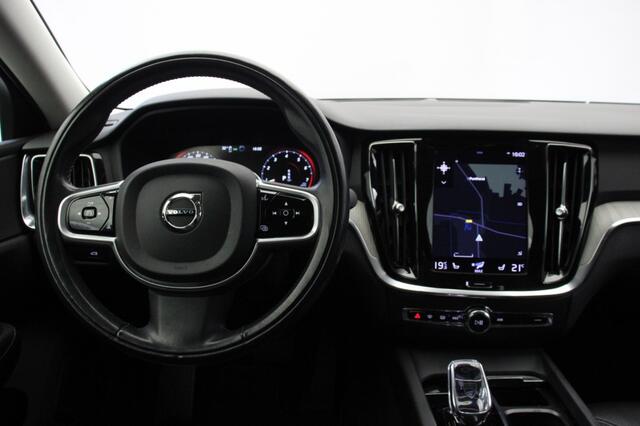 Volvo V60 2.0 B3 Inscription Automaat - Carplay, Camera, Leer, Memory, Stoelverw. Afn. Trekhaak