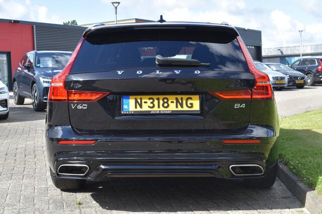 Volvo V60 B4 211PK R-Design | BLIS | Trekhaak | PDC V+A | Camera Achter | Stoel Verwarm.