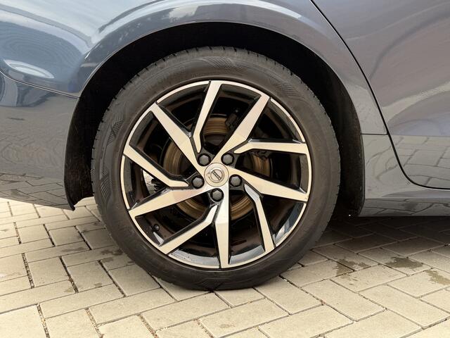 Volvo V60 2.0 T4 Automaat | Kinetic | Navigatie