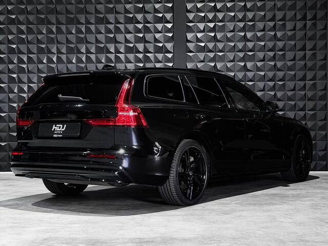Volvo V60 2.0 T6 Plug-in hybrid AWD Plus Dark | Pano | All Black | 19" | H/K | Trekh. | Memo |