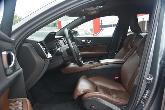 Volvo V60 2.0 T6 Recharge AWD Business Pro | Navigatie | Sportstoelen | Pilot Assist | Stoelverwarming | NL auto!! |