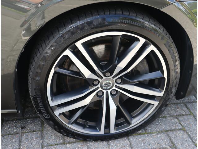 Volvo V60 2.0 T6 Recharge AWD R-Design Navi / HarmanKardon / Lm19'' / Stoel-stuurverw &ventilatie / Autopilot BTW auto