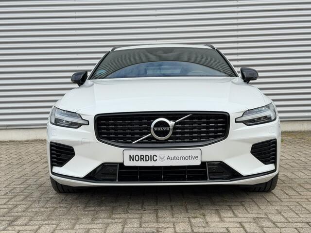 Volvo V60 2.0 T6 R-LINE RECHARGE AWD TREKHAAK HARMAN KARDON