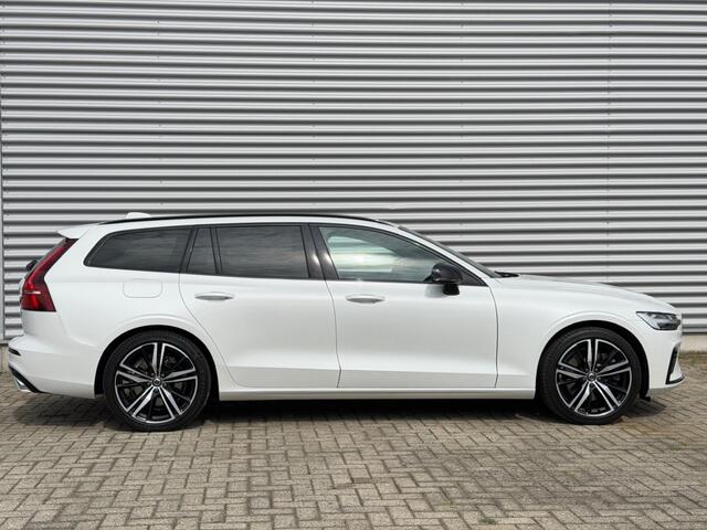 Volvo V60 2.0 T6 R-LINE RECHARGE AWD TREKHAAK HARMAN KARDON