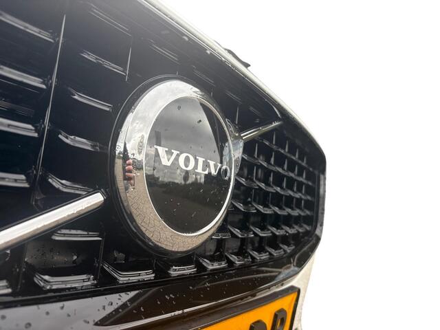 Volvo V60 2.0 B3 Plus Dark