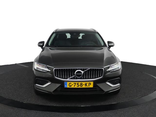 Volvo V60 2.0 T4 Inscription Eerste Eigenaar | Trekhaak | Eerste Eigenaar | All Season Banden |