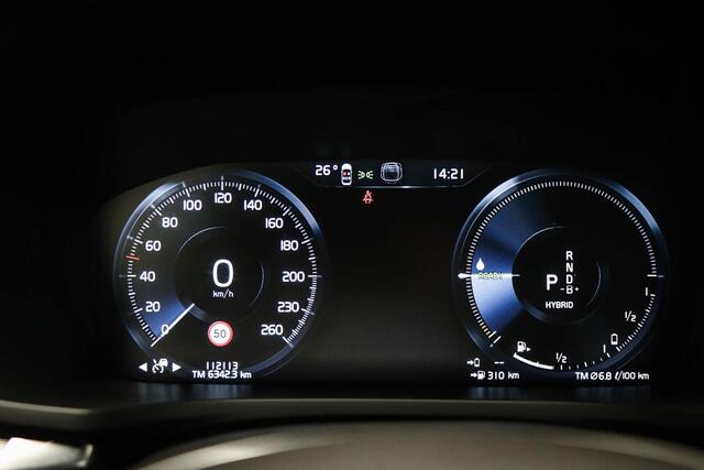 Volvo V60 2.0 T6 Recharge AWD R-Design | PARK ASSIST PACK | DAB | APPLE | VOORRUITVERWARMING | CAMERA