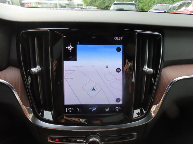 Volvo V60 2.0 B3 Inscription*Panoramadak*Trekhaak*Leder*H&K*
