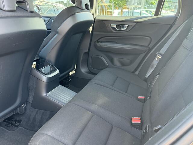 Volvo V60 2.0 T6 AWD Essential Bright Long Range | Trekhaak | Ad. Cruise | Cam