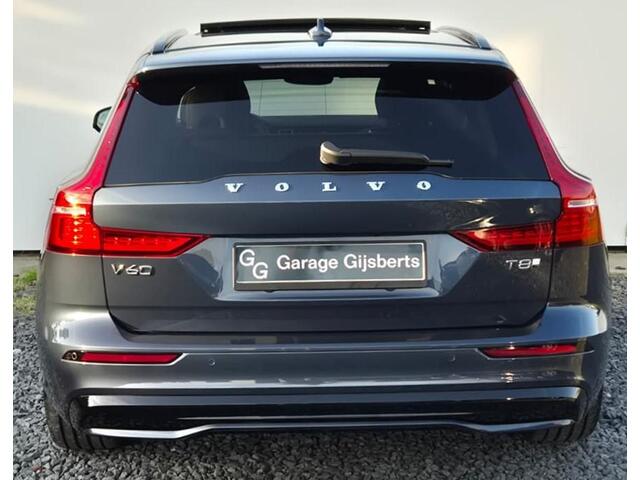 Volvo V60 2.0 T8 Phev AWD Plus Dark 19" Wielen - Panoramadak - Lighting - Harman Kardon Audio - 360 Camera -RA00 Interieur vol leder - voorruit verwarming - Achterbank verwarming - Memory stoelen