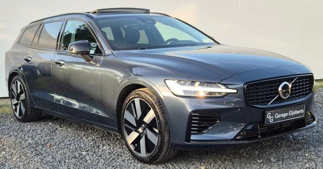 Volvo V60 2.0 T8 Phev AWD Plus Dark 19" Wielen - Panoramadak - Lighting - Harman Kardon Audio - 360 Camera -RA00 Interieur vol leder - voorruit verwarming - Achterbank verwarming - Memory stoelen