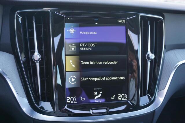 Volvo V60 2.0 B3 Inscription | BLIS | Trekhaak | Panorama-Schuifdak | Harman/Kardon Audio | Adaptieve cruise control |