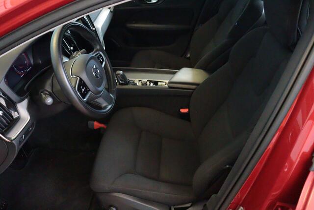 Volvo V60 2.0 B4 Business Pro Automaat | NAVI / APPCONNECT | PDC ACHTER | STUUR / STOELVERW | ADAP CRUISE | LANE-ASSIST |