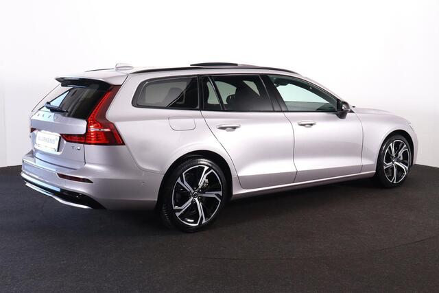 Volvo V60 T6 Recharge AWD Plus Dark - Panorama/schuifdak - IntelliSafe Assist & Surround - 360º Camera - Harman/Kardon audio - Verwarmde voorstoelen, stuur & achterbank - Parkeersensoren voor & achter - Elektr. bedienb. voorstoelen met geheugen - Head up display -