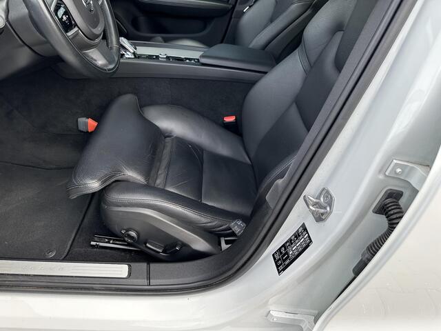 Volvo V60 2.0 B3 Inscription Pano|ACC|standkachel|trekhaak