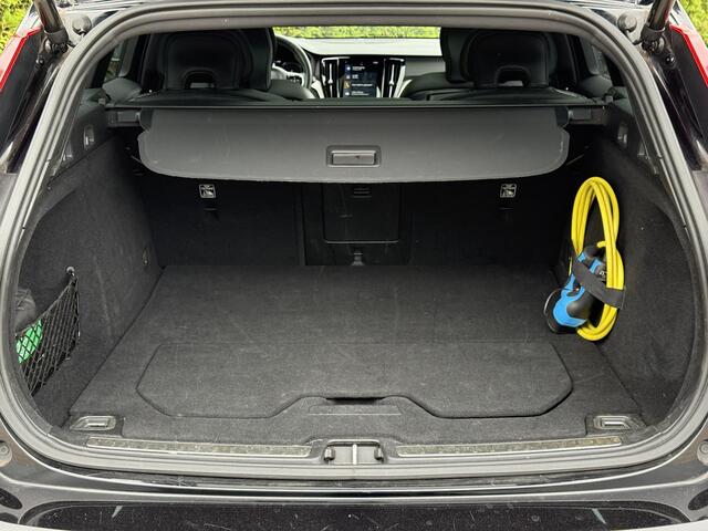 Volvo V60 T6 Twin Engine AWD R-Design