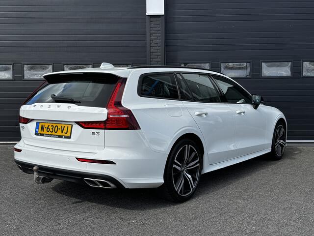 Volvo V60 2.0 B3 163PK Momentum R-Design | Camera | Trekhaak | Stoel & Stuur verw. | ¤23.900,- incl. BTW