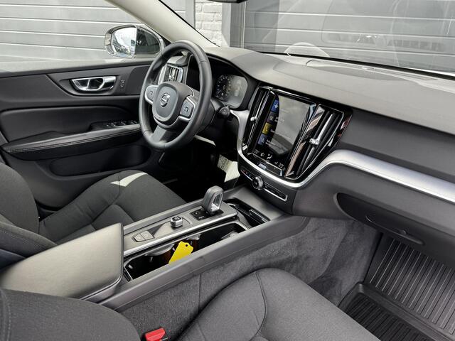 Volvo V60 2.0 B3 163PK Momentum R-Design | Camera | Trekhaak | Stoel & Stuur verw. | ¤23.900,- incl. BTW