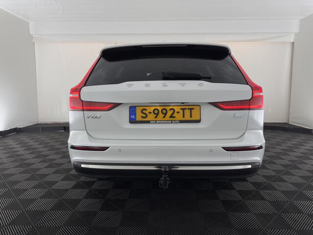 Volvo V60 2.0 T6 Plug-in hybrid AWD Core Bright Aut. (INCL.BTW) *FULL-LED | DIGI-COCKPIT | HEATED-COMFORTSEATS | KEYLESS | DAB | PRIVACY-GLASS | CARPLAY | NAVI-FULLMAP | TOWBAR | 18''ALU*