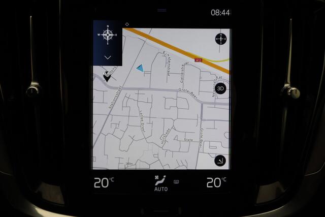 Volvo V60 2.0 T6 Twin Engine AWD Momentum Pro Climate, Cruise, Navigatie, Apple Carplay, LED, Trekhaak, 19''