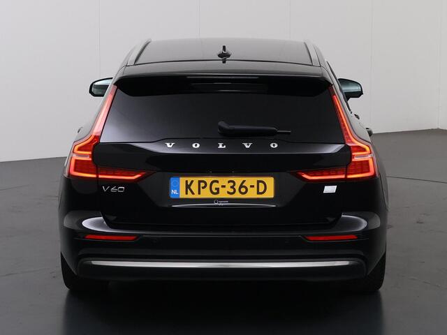 Volvo V60 2.0 T6 Plug-in hybrid AWD Plus Bright | Elektr. Trekhaak | Navigatie | Stoel/Stuurverwarming | Parkeercamera | Cruise Control Adaptief | elektr. Achterklep |