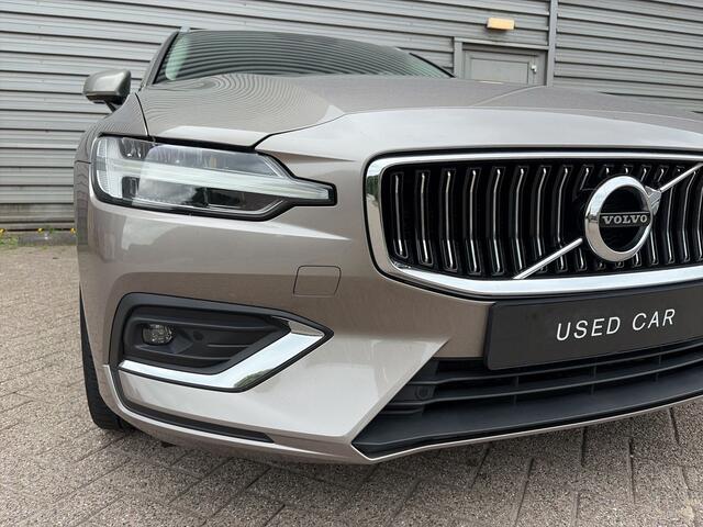 Volvo V60 2.0 B3 Inscription / Stoelverwarming / Elektr. Verstelb. Voorstoelen / Panoramadak /