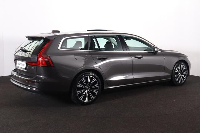 Volvo V60 B4 Plus Bright - Panorama/schuifdak - IntelliSafe Assist - 360º Camera - Harman/Kardon audio - Adaptieve LED koplampen - Verwarmde voorstoelen, stuur & achterbank - Parkeersensoren voor & achter - Elektr. bedienb. voorstoelen met geheugen - Draadloze tel.