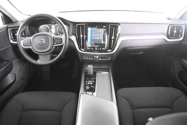 Volvo V60 2.0 B3 Momentum *1ste Eigenaar*Panoramadak*Stoelverwarming*